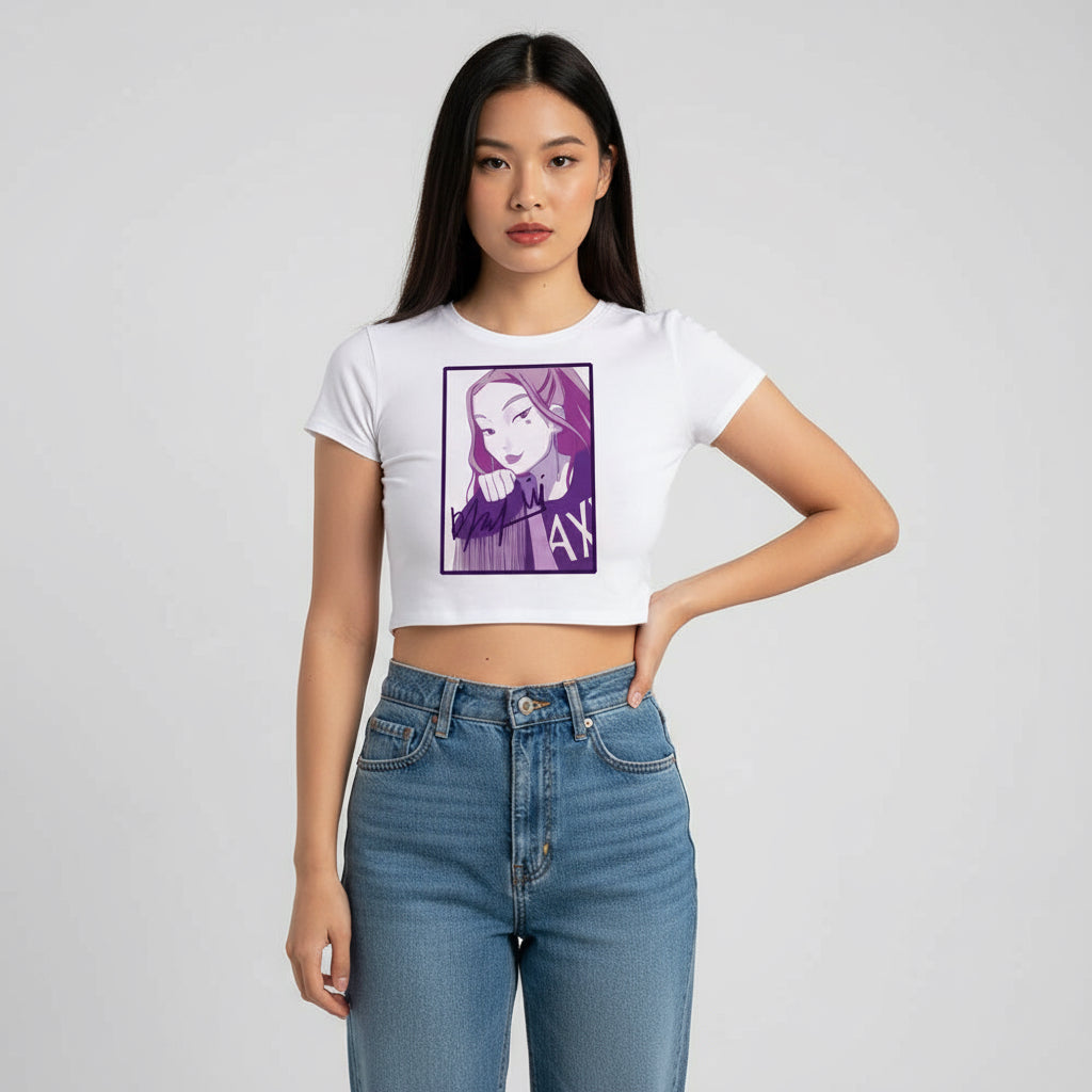 Vit kort tröja crop top för tjejer med Kpop Demon Hunters tryck