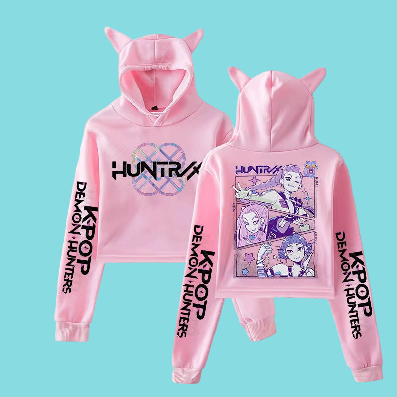 Anime crop hoodie för tjejer. Trendig K-pop streetwear med långa ärmar, kattöron och kort modell.