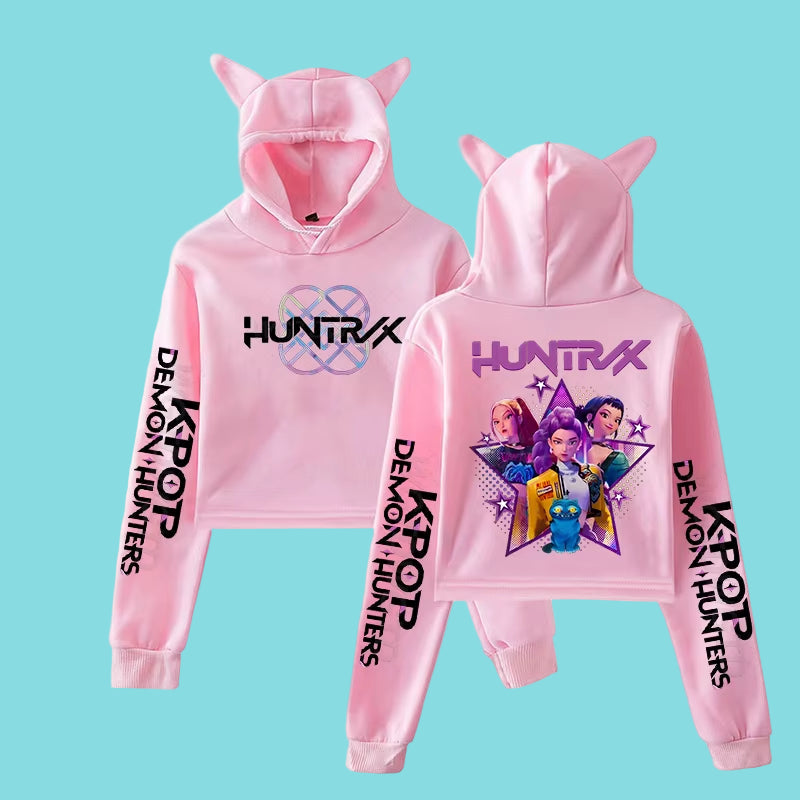 Anime crop hoodie för tjejer. Trendig K-pop streetwear med långa ärmar, kattöron och kort modell. 