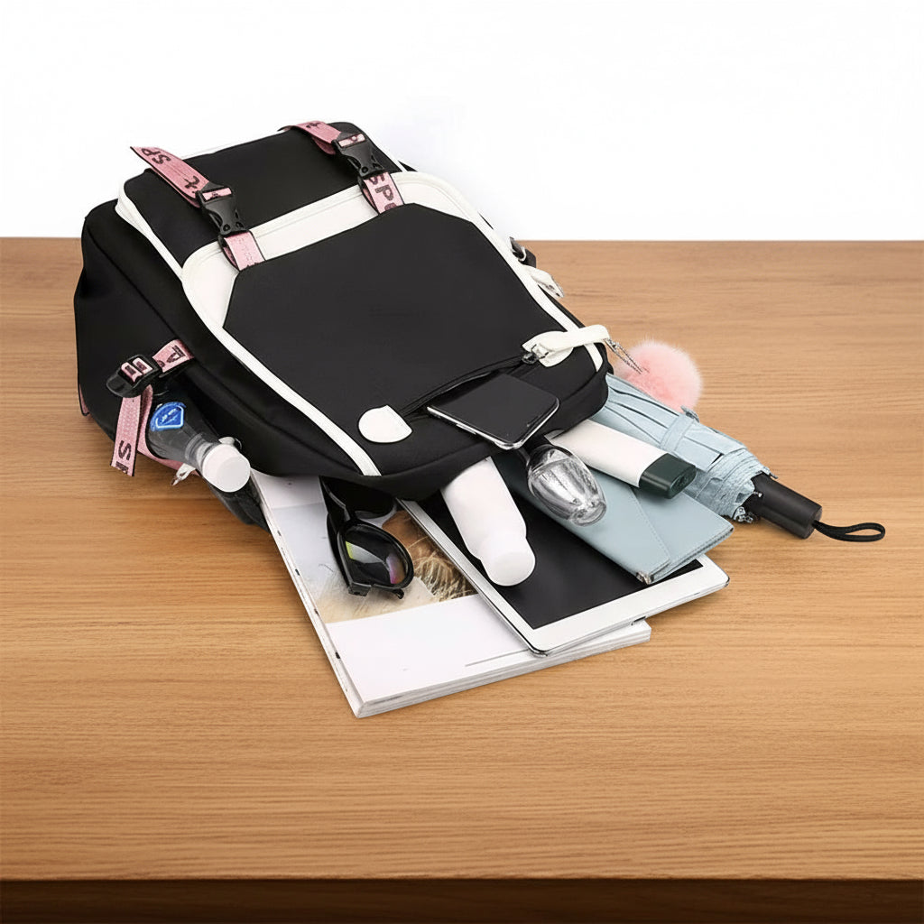 Demon Hunters K-pop ryggsäck – kawaii school bag animeinspirerad design och plats för allt du behöver till skolan!